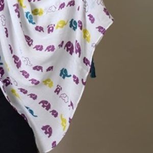 🌺4 Items 25$🌺 Elephant Infinity Scarf - Boho Festival - Viscose NWT